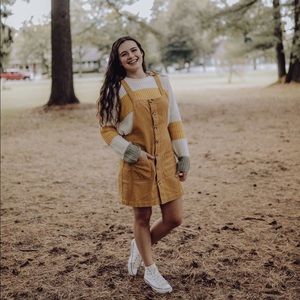 Meet your Posher, Courtney